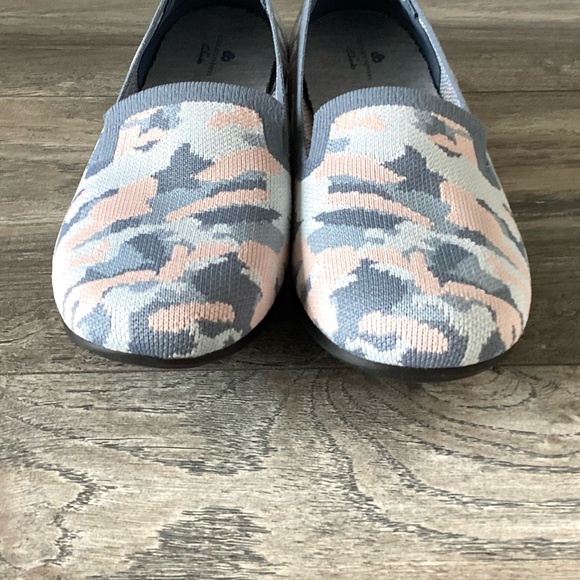 \Cloudsteppers by Clarks\ Carly Dream Slip Ons - Picture 8 of 11